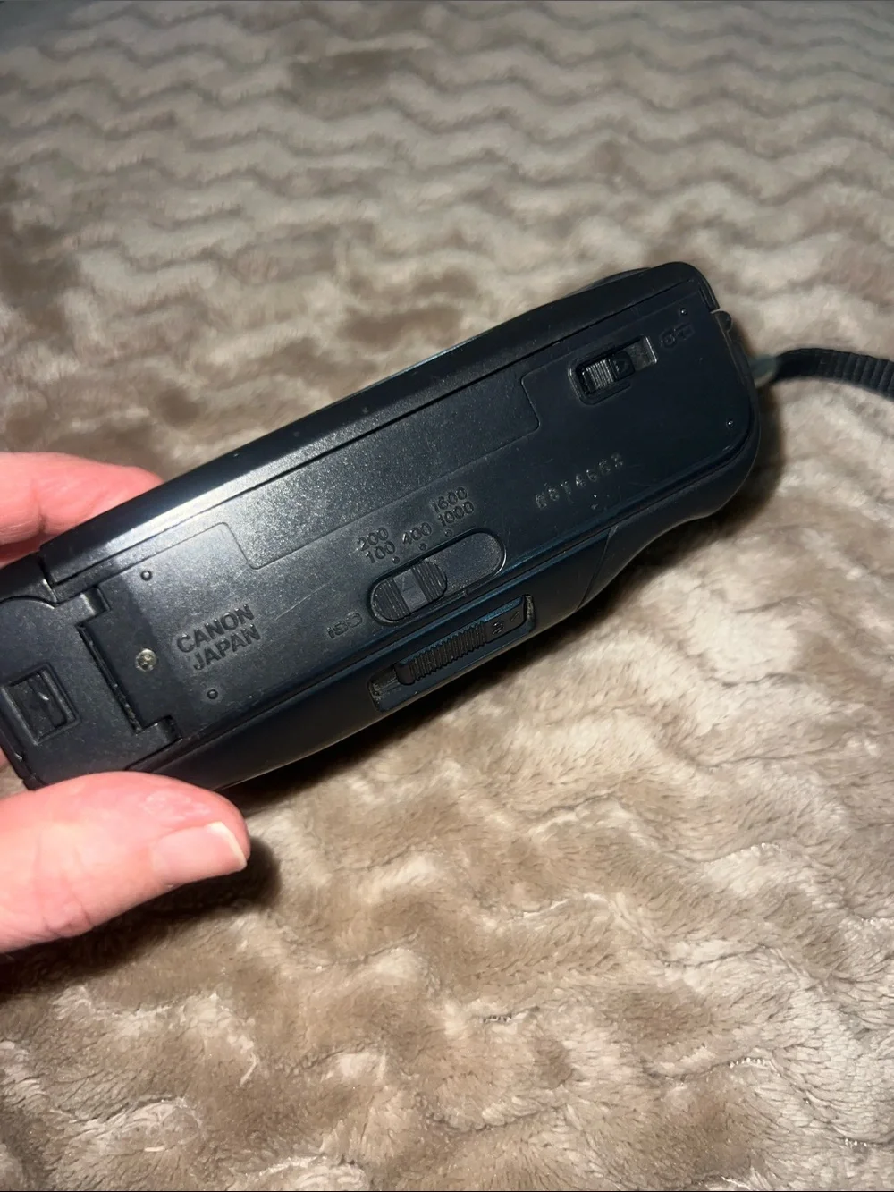Canon Black Compact 35mm Point & Shoot Camera, vintage Snappy EZ